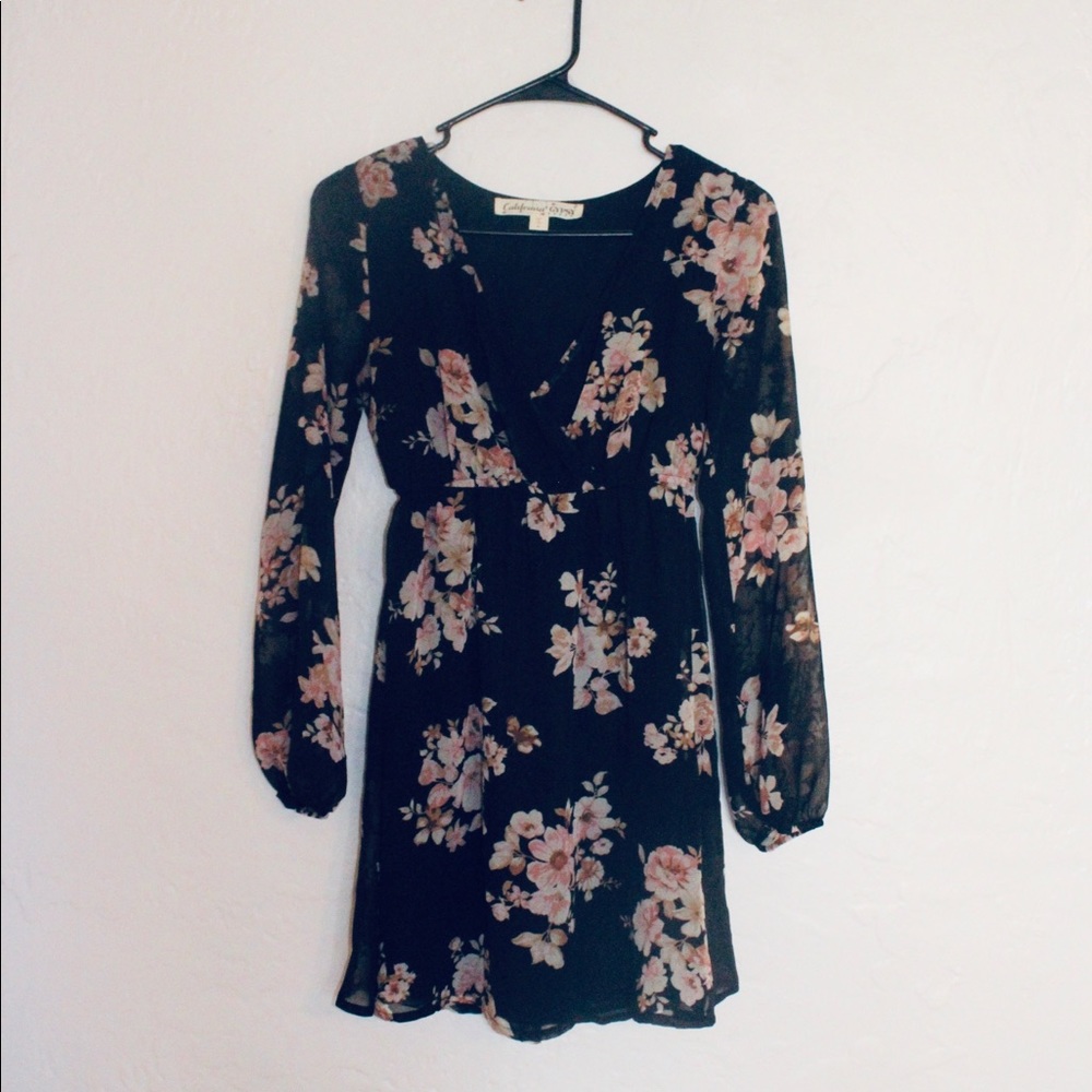 California Gypsy flowered pink black v-neck dress